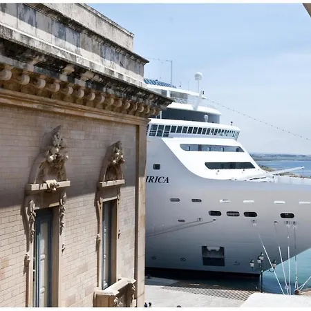Marina Bay * Trapani